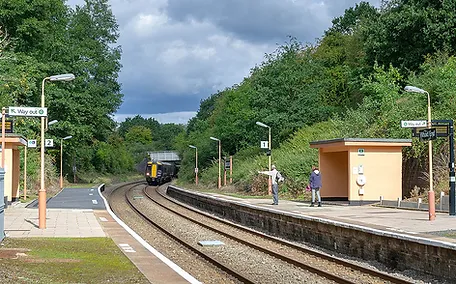 Wood end railway station